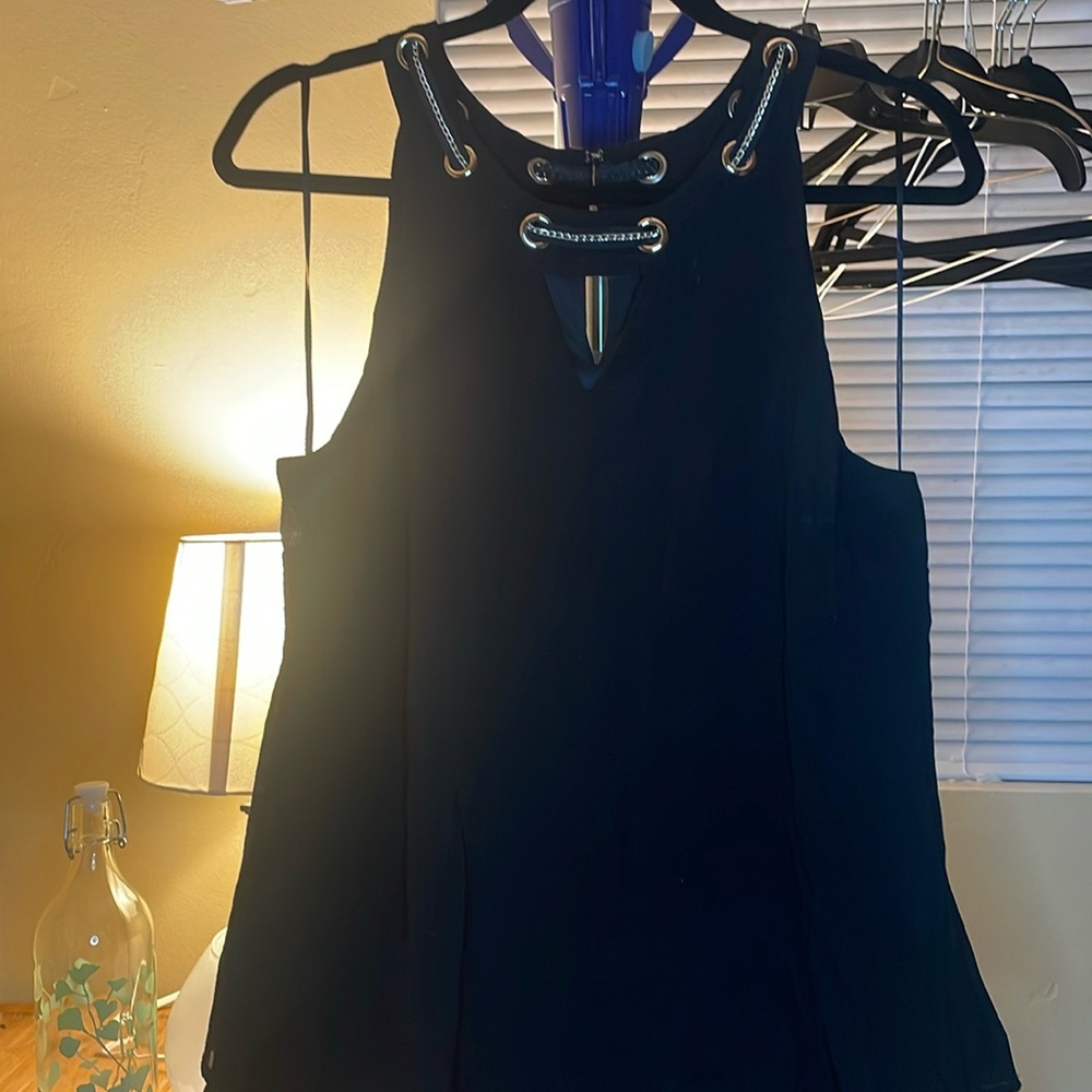 Thalia black sleeveless blouse